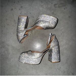 Wild Fable Silver Glitter Pumps